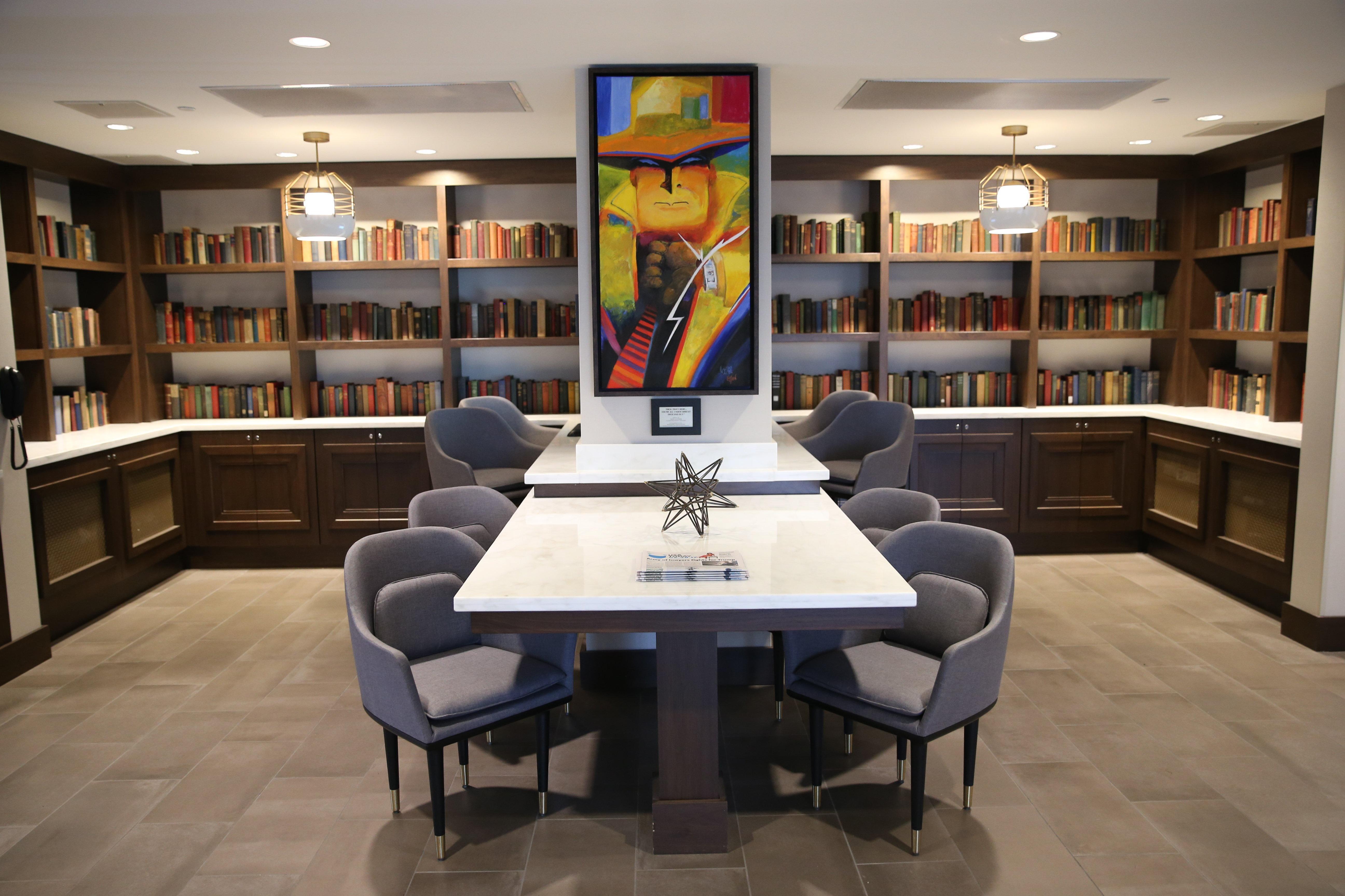 Indigo Riverwalk By Ihg Naperville
