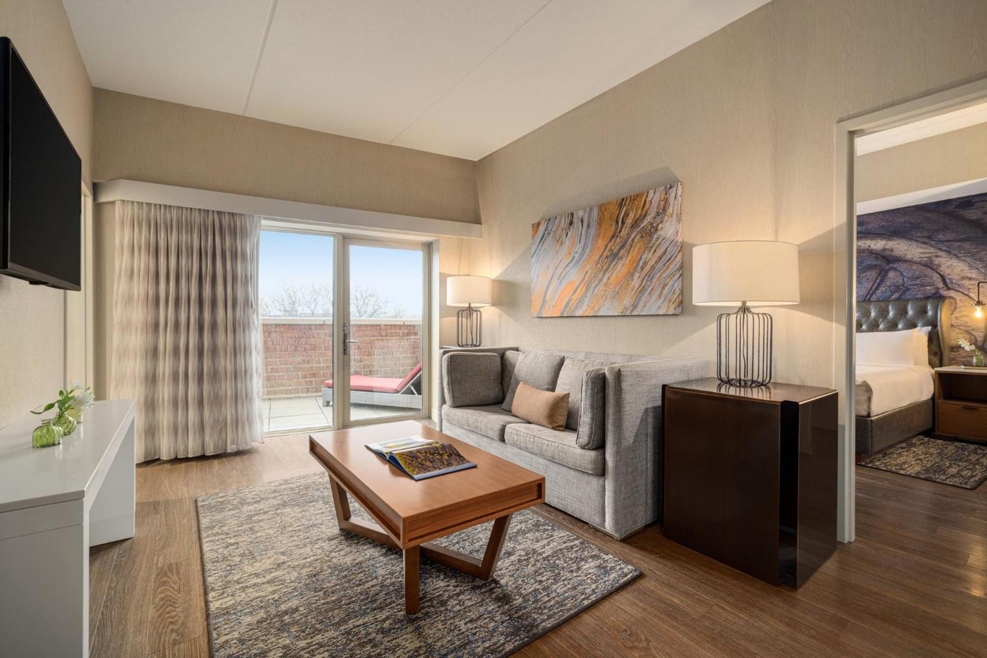Hotel Indigo Riverwalk By Ihg Naperville