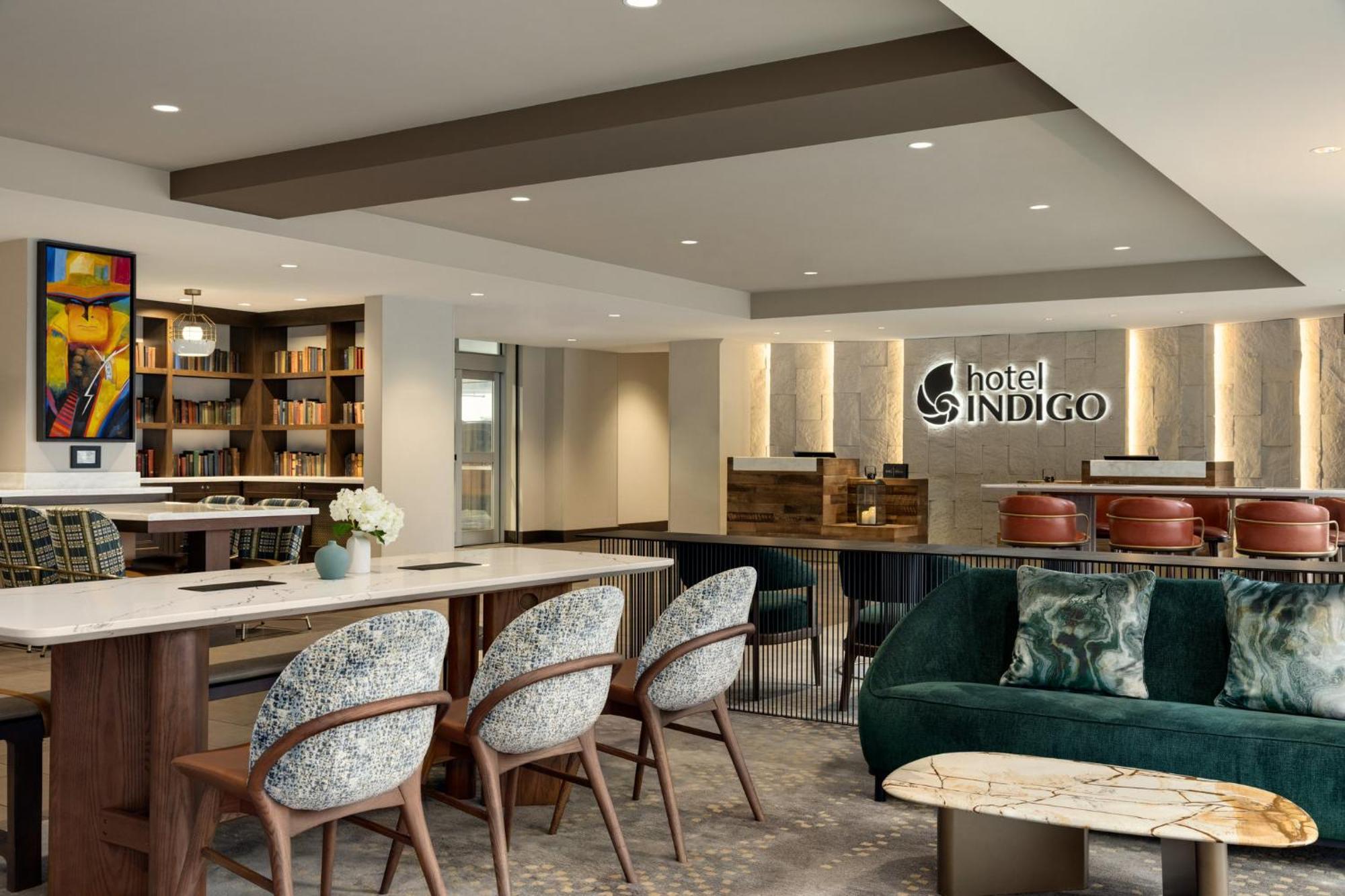 Hotel Indigo Riverwalk By Ihg