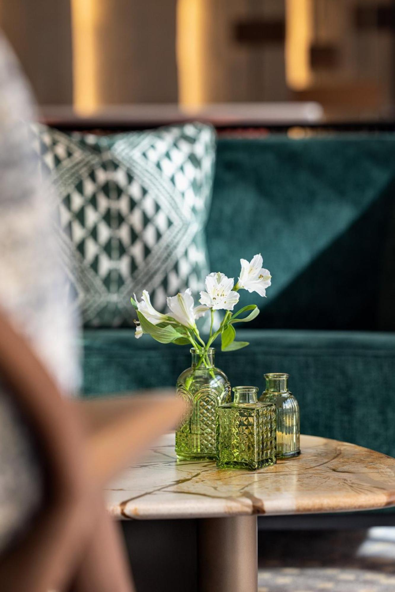 Indigo Riverwalk By Ihg Naperville